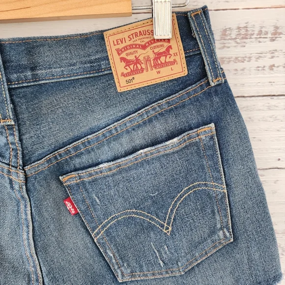 Levi's 501 denim shorts size 29 - Picture 7 of 10